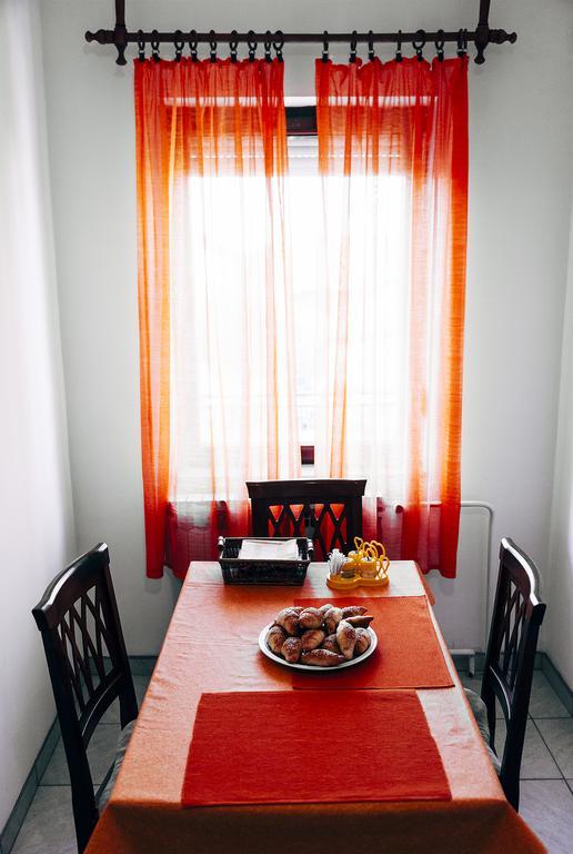 Apartmani Maraton Vukovar Rum bild
