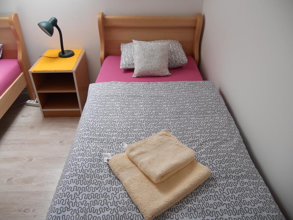 Apartmani Maraton Vukovar Exteriör bild