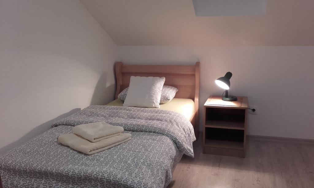 Apartmani Maraton Vukovar Exteriör bild