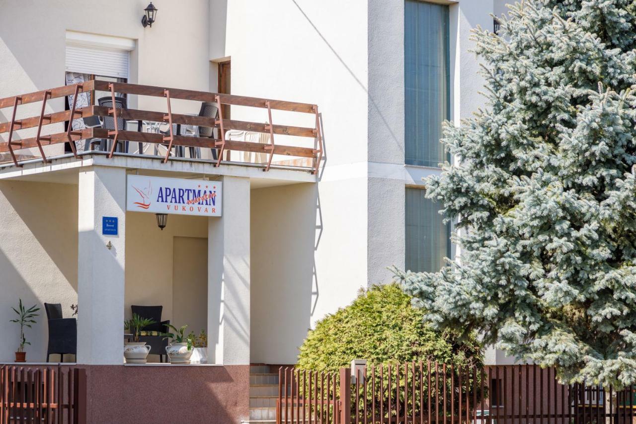 Apartmani Maraton Vukovar Exteriör bild