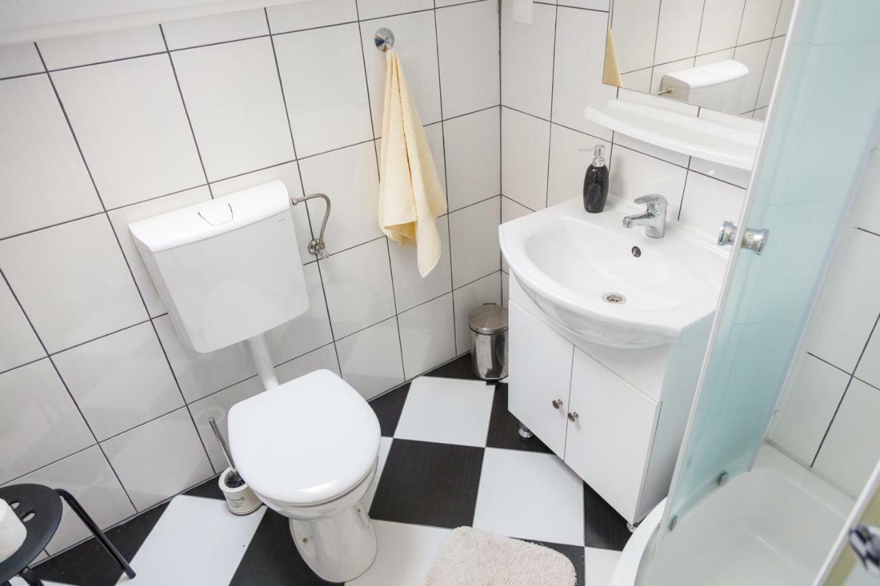 Apartmani Maraton Vukovar Exteriör bild