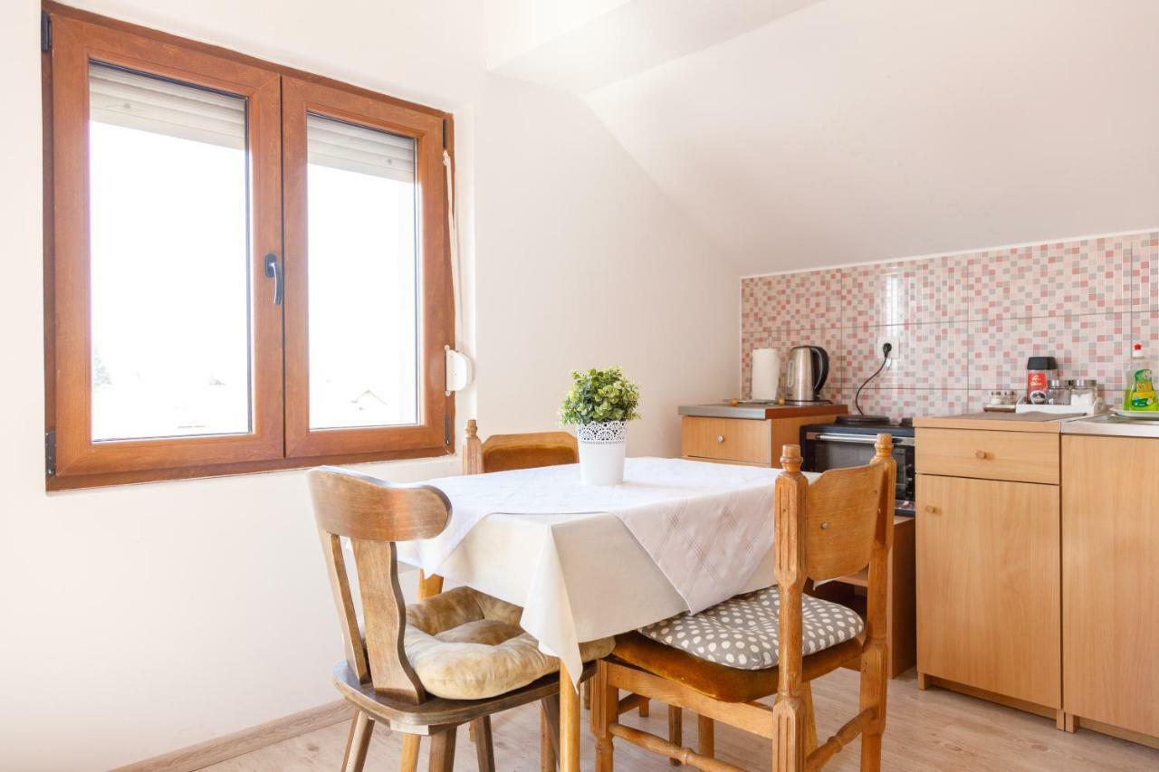 Apartmani Maraton Vukovar Exteriör bild
