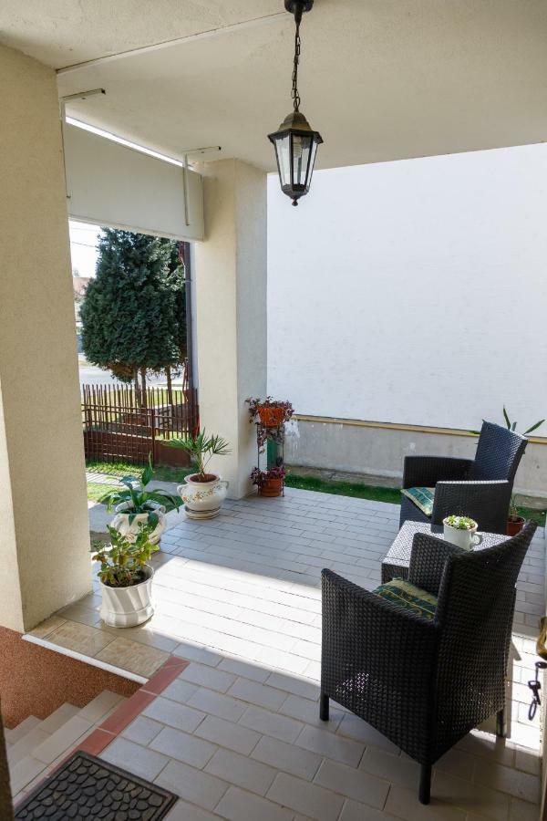 Apartmani Maraton Vukovar Exteriör bild