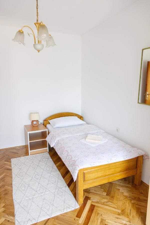 Apartmani Maraton Vukovar Exteriör bild